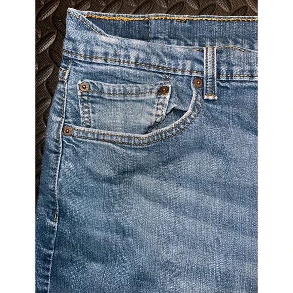 Levis 505 Regular Fit Mens Jeans Blue Medium Wash Denim W40 L32 Straight Leg - Picture 3 of 8